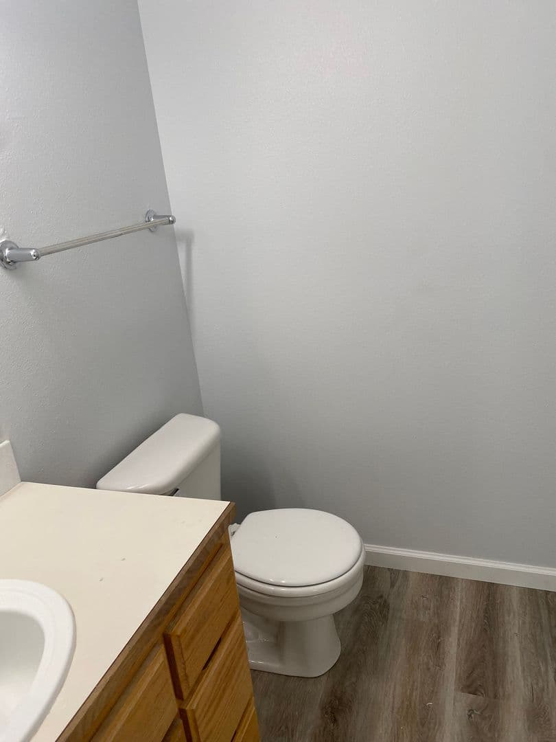 Eugene Apartment: 4762/4764 Spring Meadow Ave