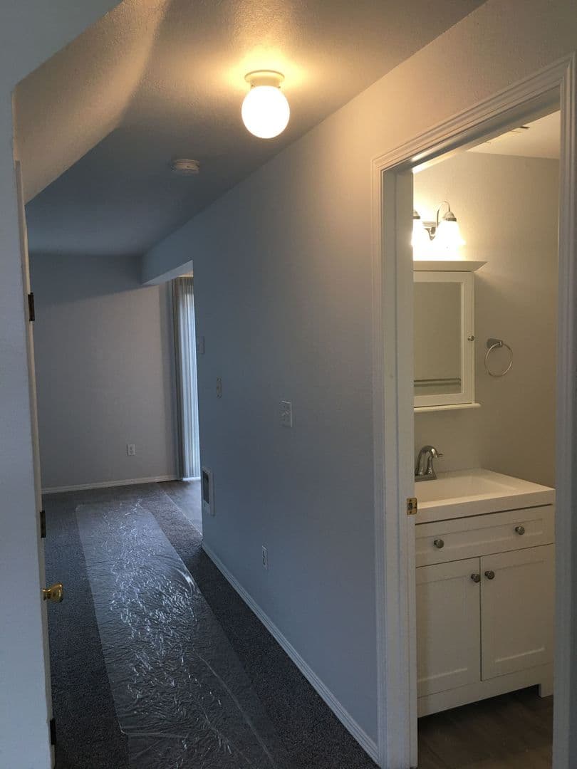 Eugene Apartment: 118/122 Lea Ave.