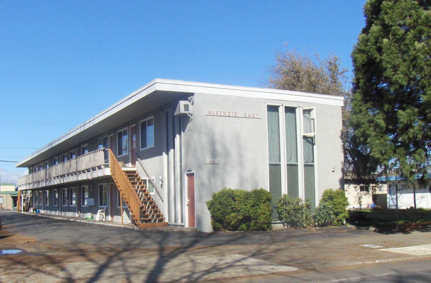 Eugene Apartment: 1550 High St #1-12
