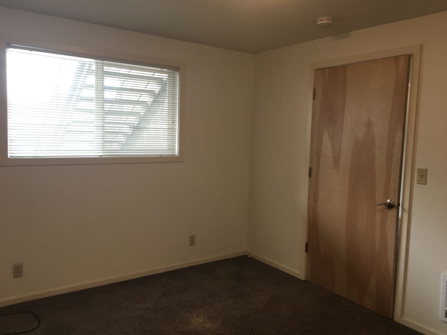 Eugene Apartment: 183 East 19th