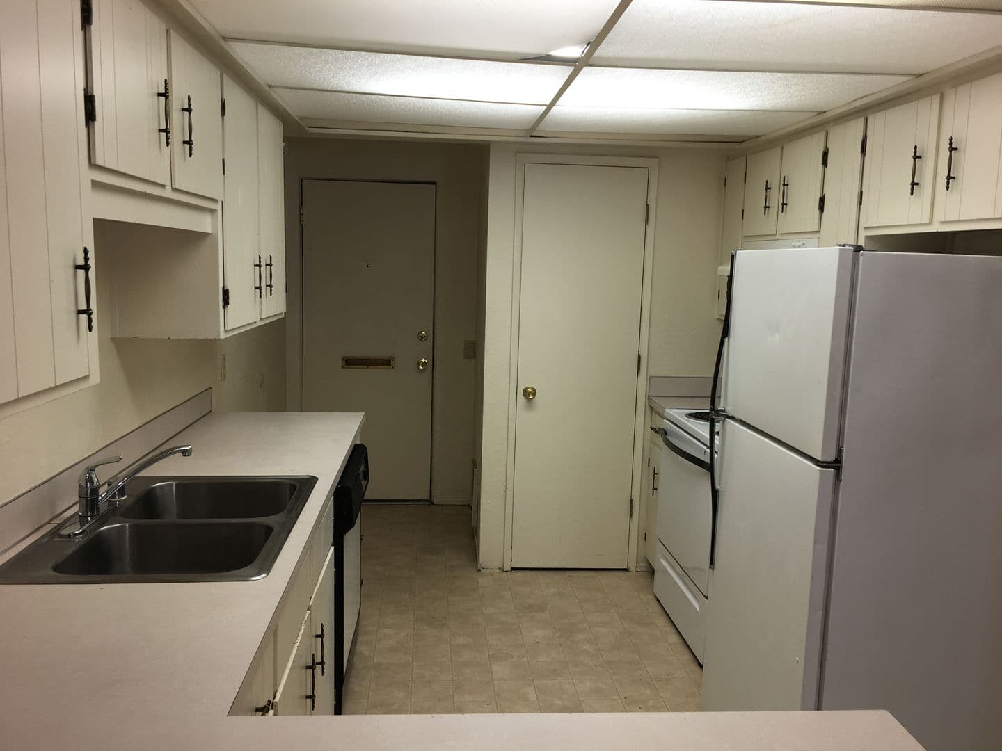 Eugene Apartment: 1855 Oak