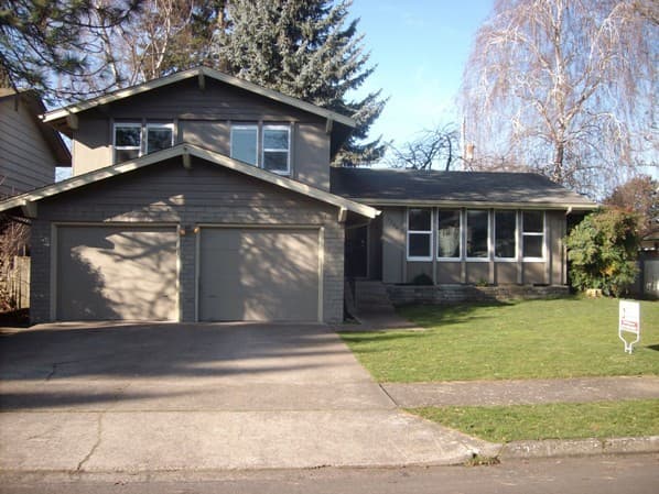 Eugene House: 2264 Lillian St