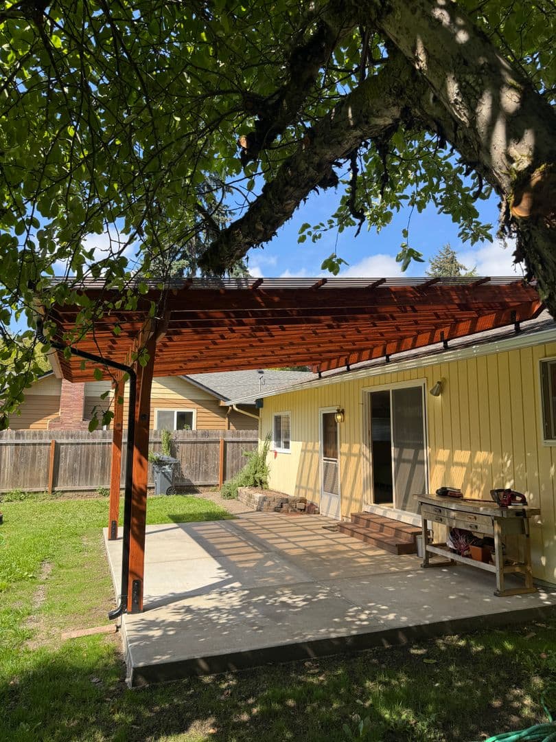 Eugene House: 1270 West Hilliard Lane