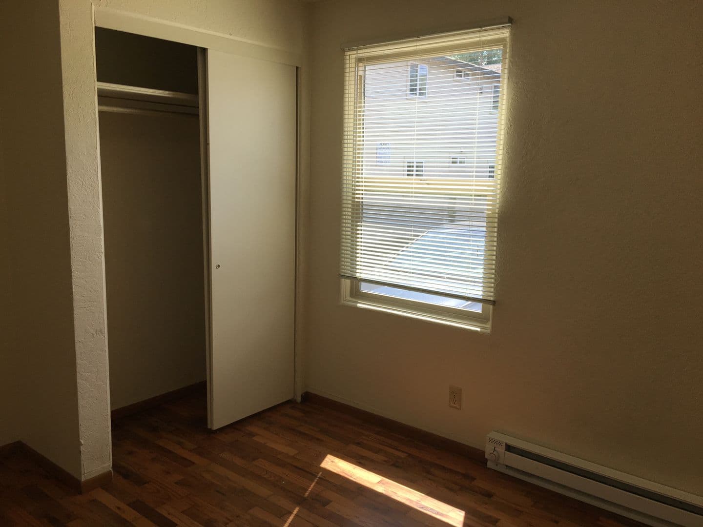 Eugene Apartment: 1855 Oak