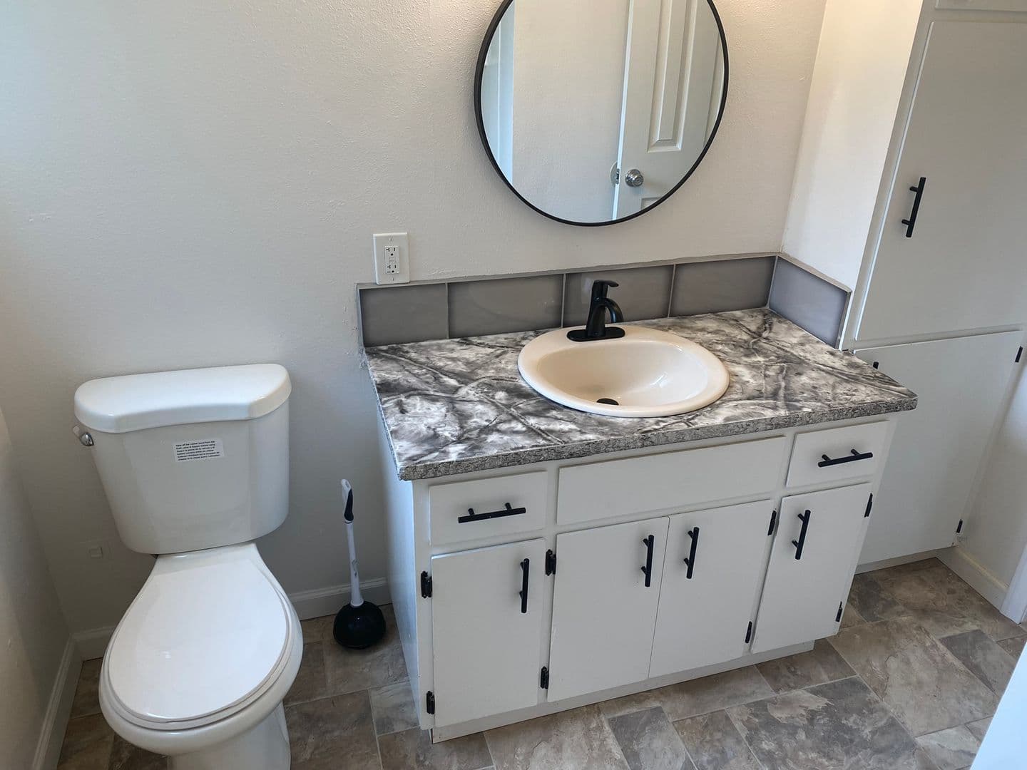 Eugene Apartment: 1555/1565 Copping Street