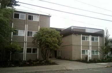 Eugene Apartment: 1893 Garden Ave #3