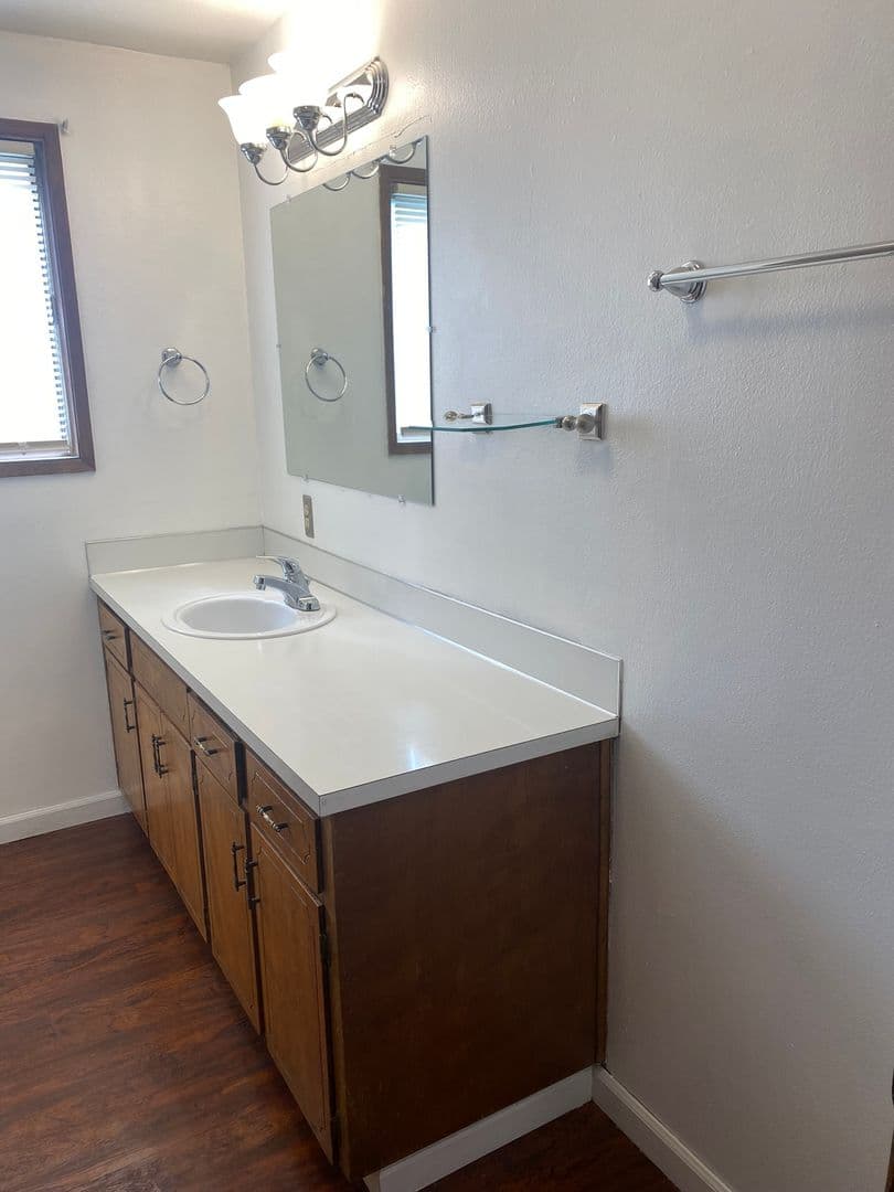 Eugene Apartment: 86195 El Camino St.