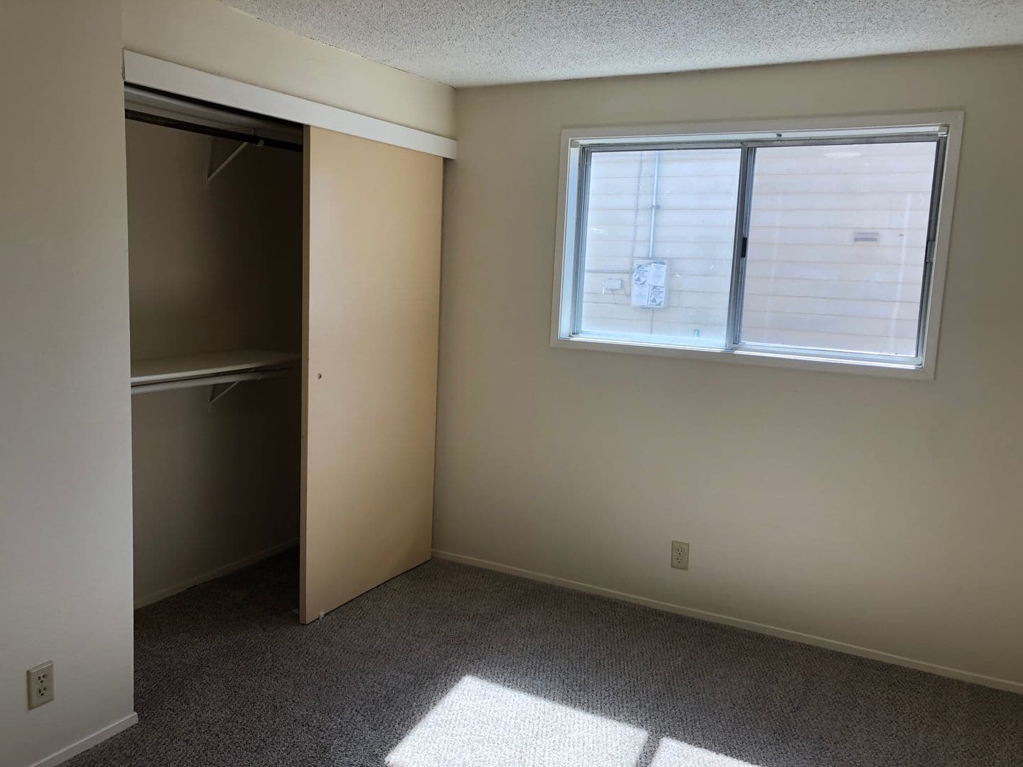 Eugene Apartment: 1810/1814/1818/1822/1832/1838/1844 Ferry Alley