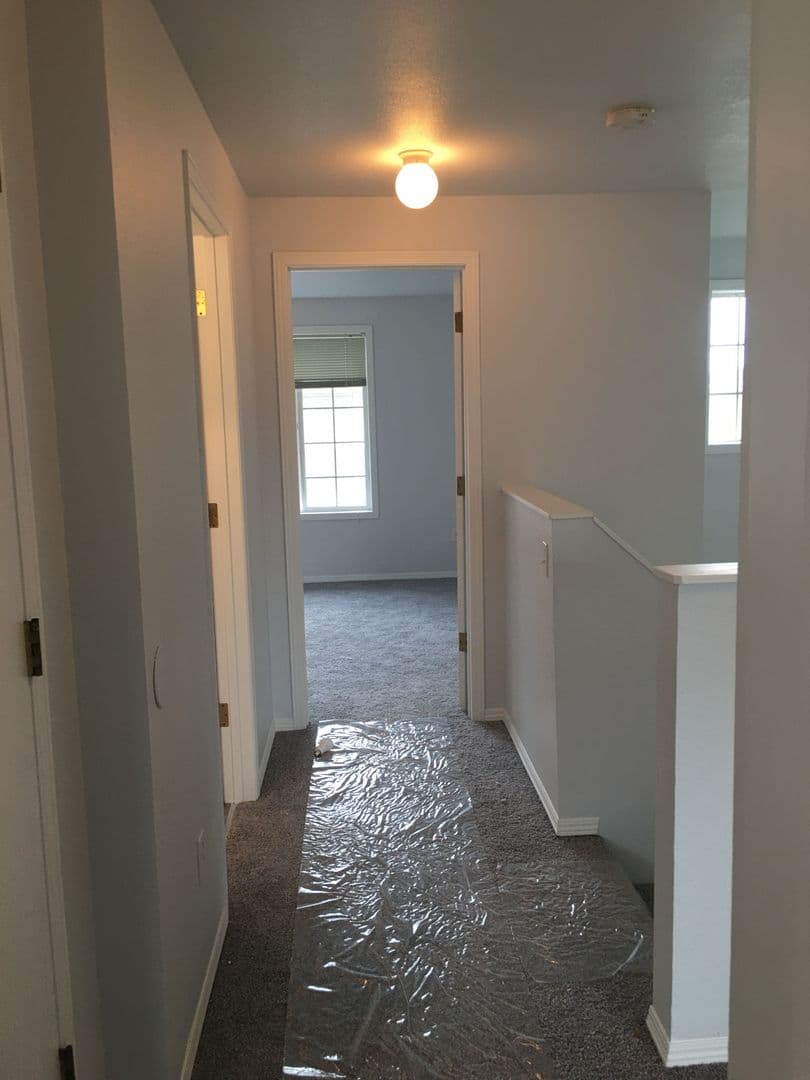 Eugene Apartment: 118/122 Lea Ave.