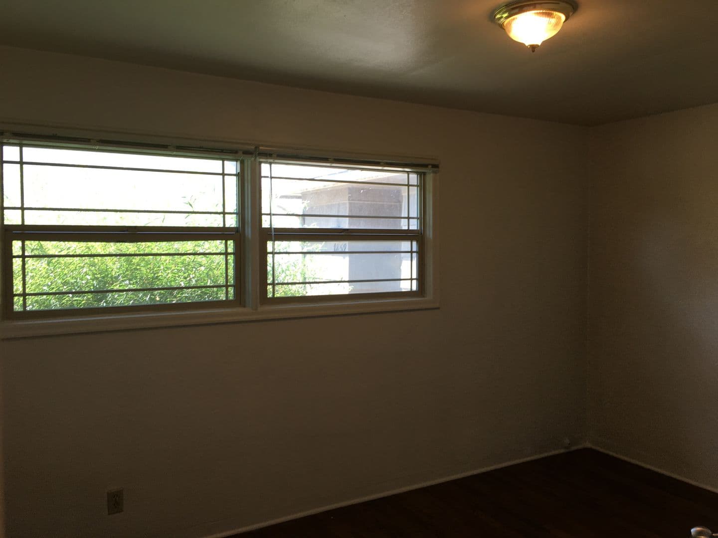 Eugene Apartment: 1850-1852 Pearl