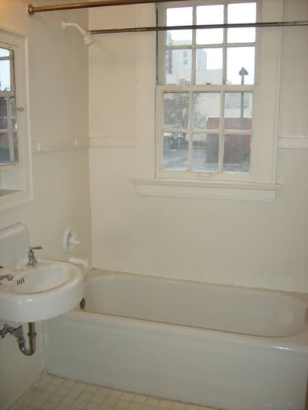 Eugene Apartment: 1272 Willamette Street