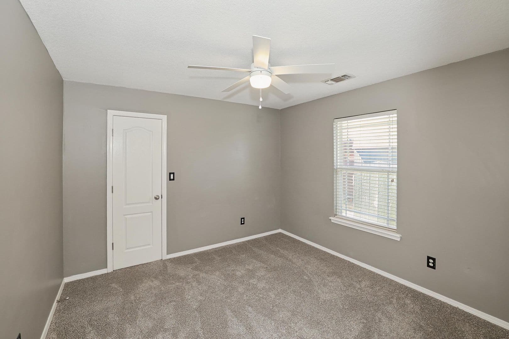 Amarillo House: 1418 SW 61st Ave