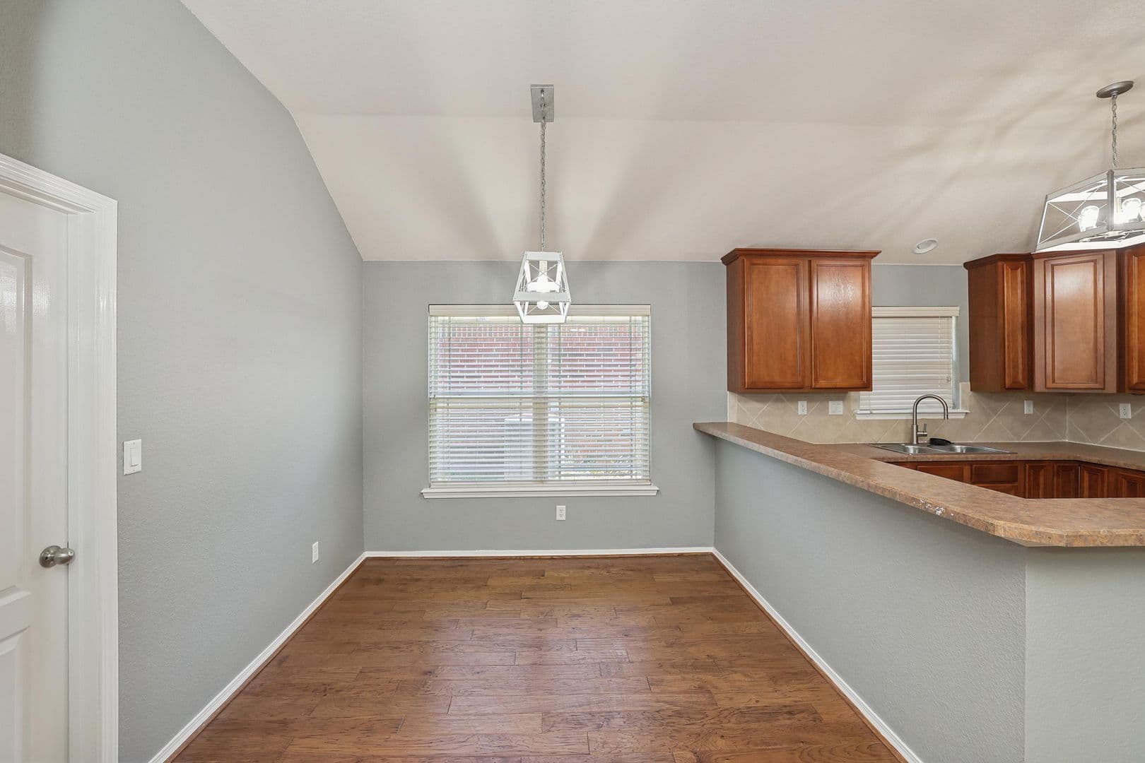Amarillo House: 1418 SW 61st Ave