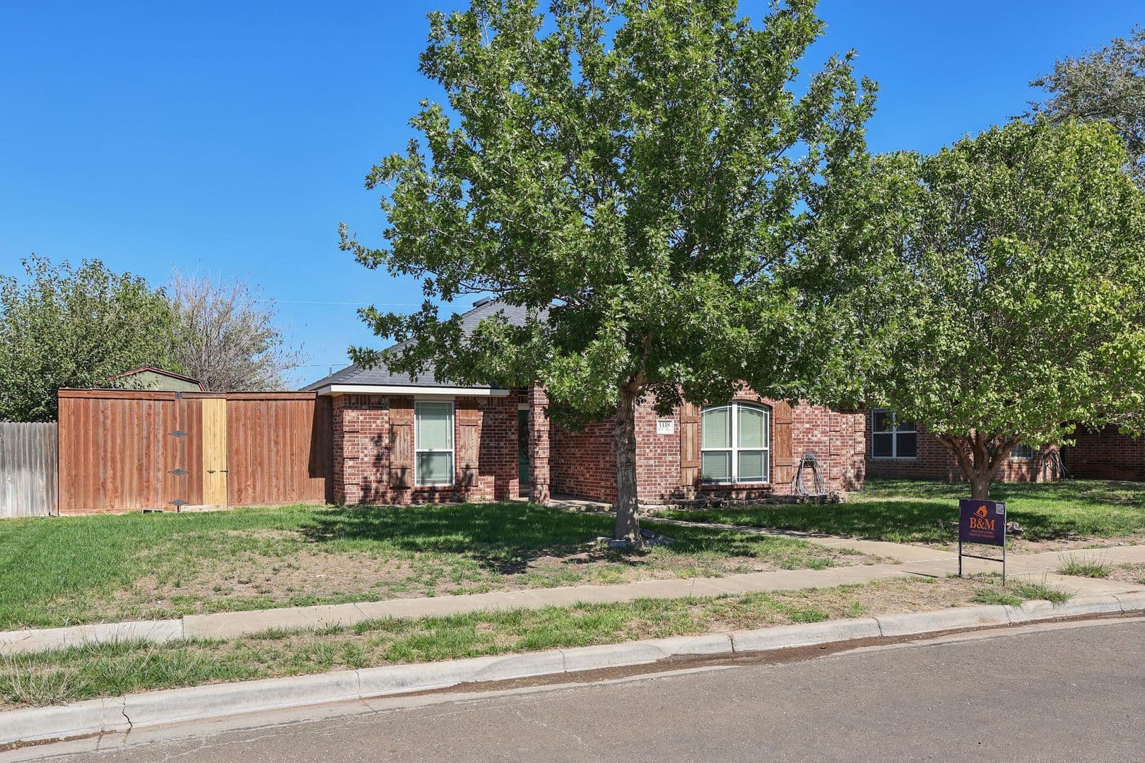 Amarillo House: 1418 SW 61st Ave