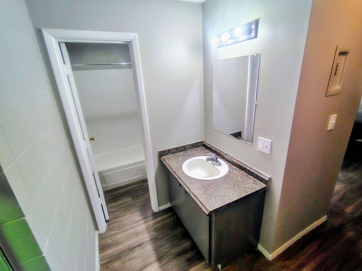 Amarillo Apartment: 4215 S. Western Street