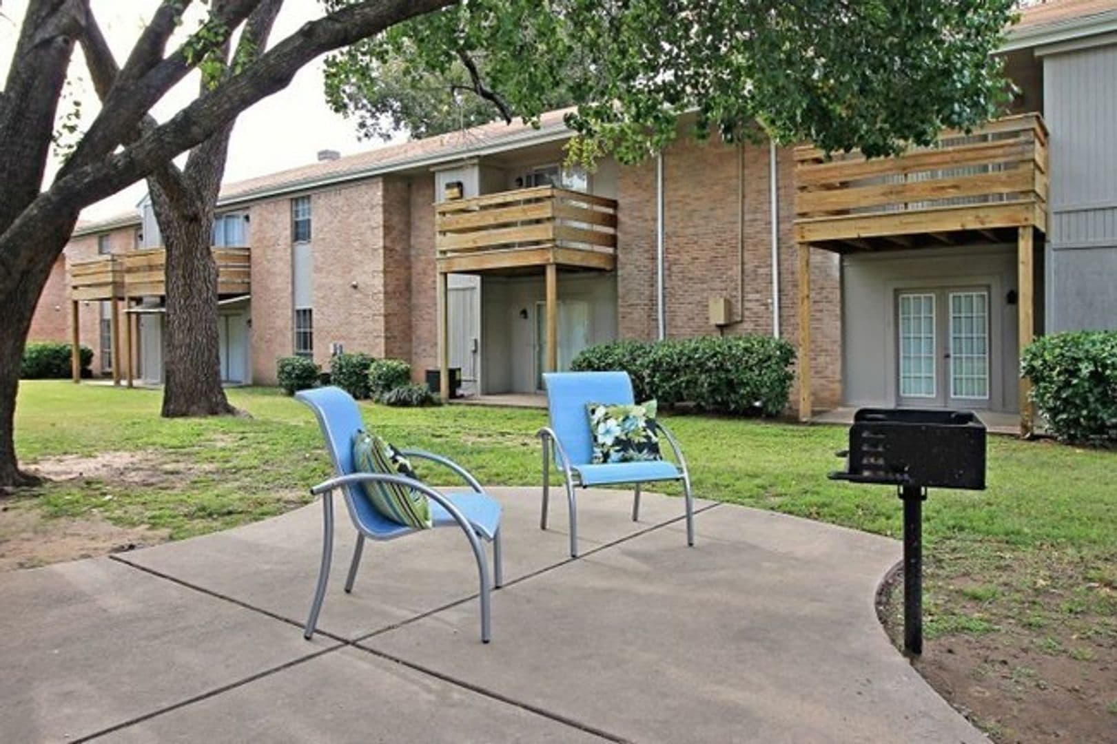 Tulsa Apartment: 5151 S Utica Ave