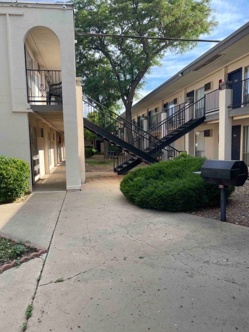 Amarillo Apartment: 4215 S. Western Street