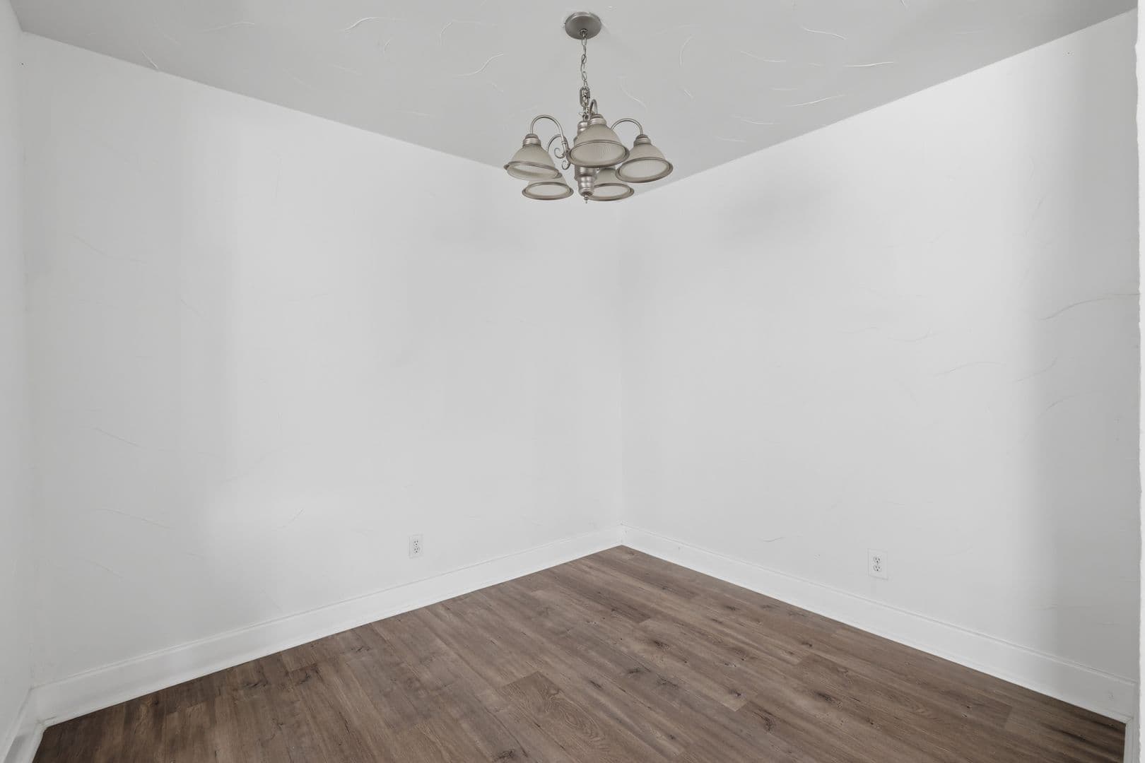 Dallas Apartment: 2313 N. Fitzhugh Ave