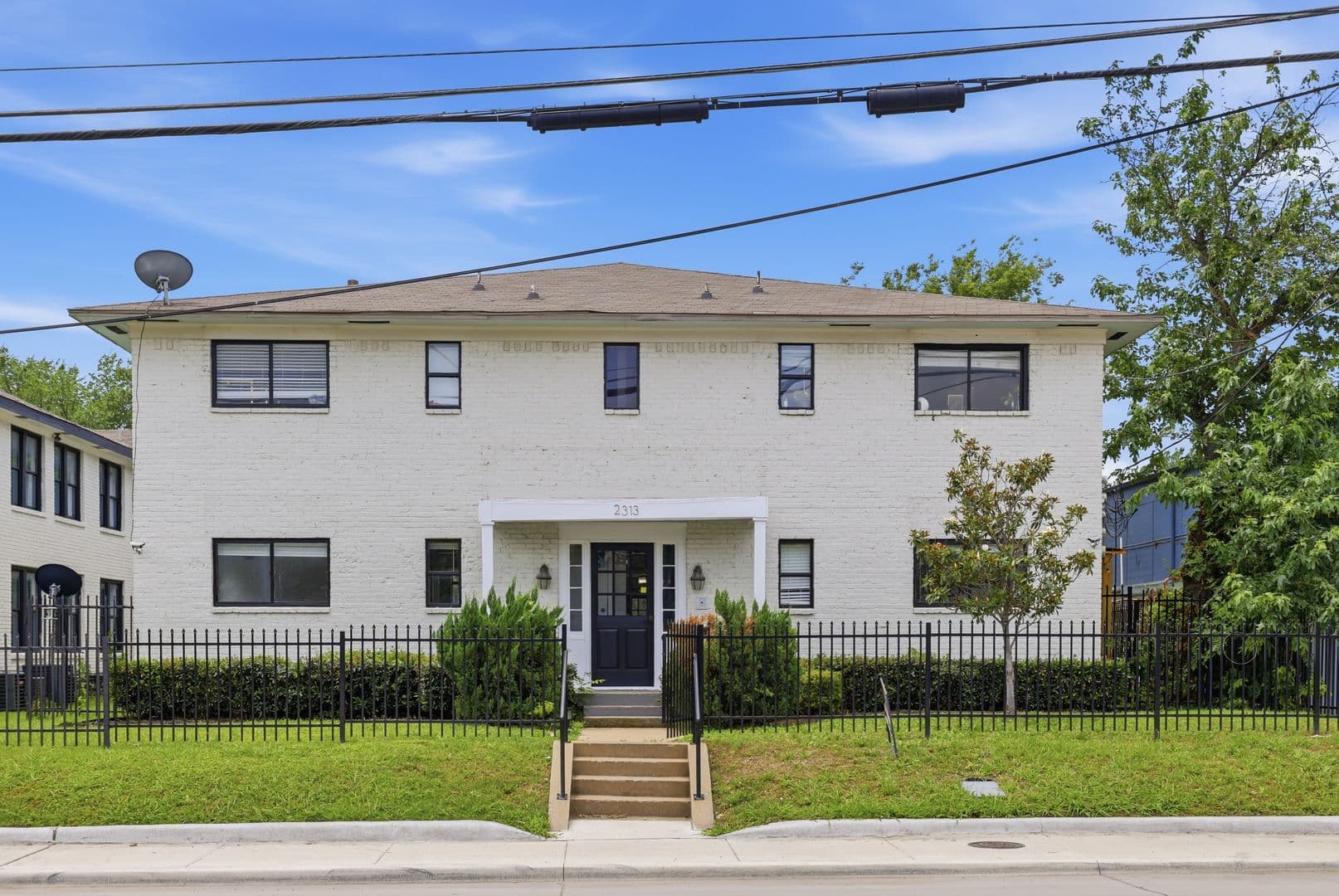 Dallas Apartment: 2313 N. Fitzhugh Ave