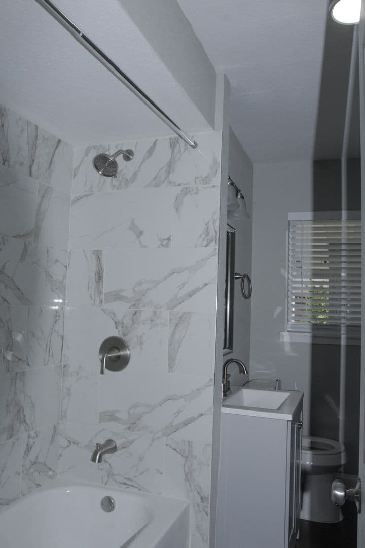 Richland Hills House: 6713 Pecan Park Drive