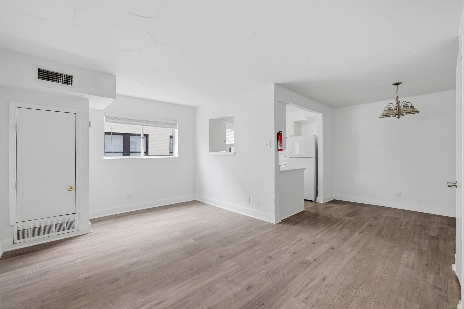Dallas Apartment: 2313 N. Fitzhugh Ave