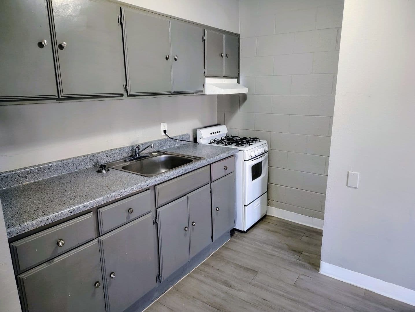 Amarillo Apartment: 4215 S. Western Street