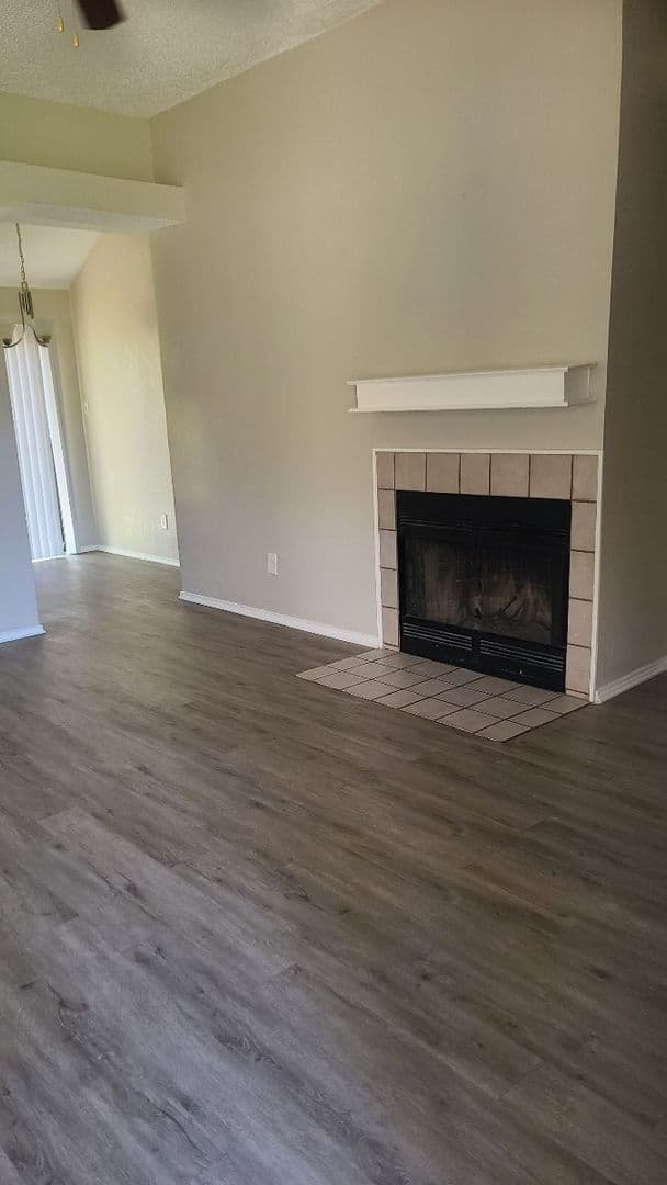 Fort Worth House: 8517 Gatlinburg Dr
