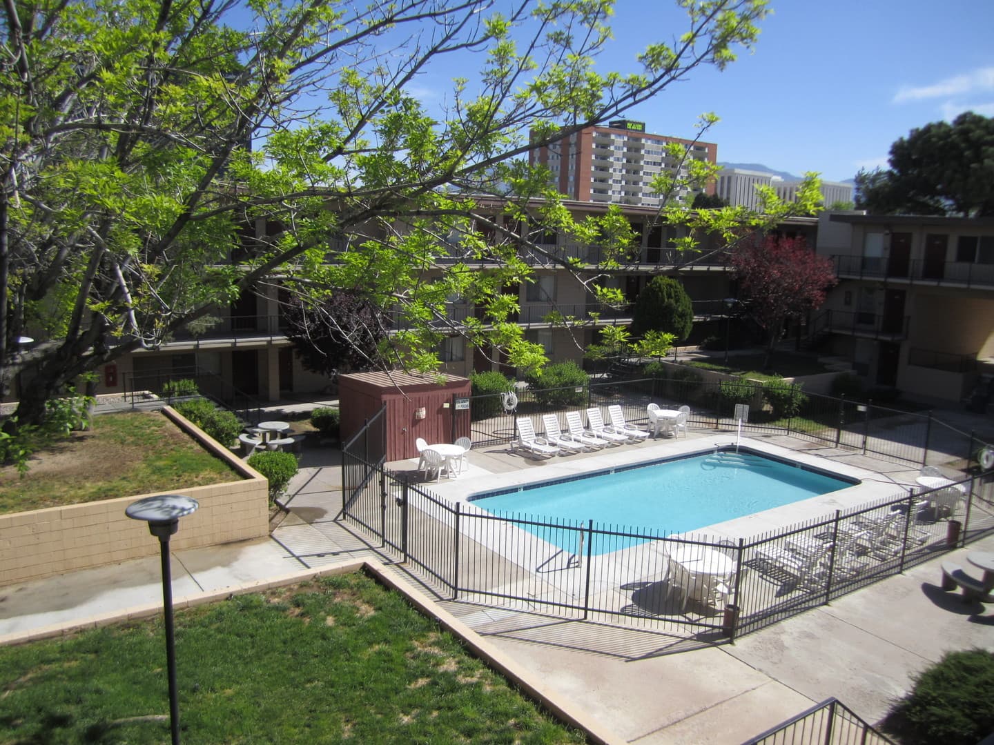 Albuquerque Apartment: 6230 Indian School Rd NE