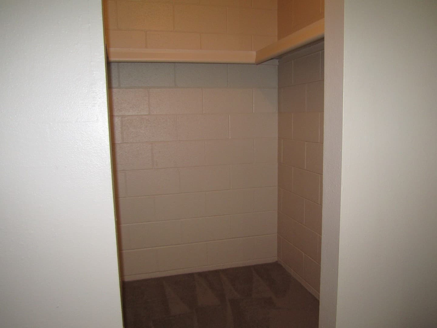 Albuquerque Apartment: 6230 Indian School Rd NE