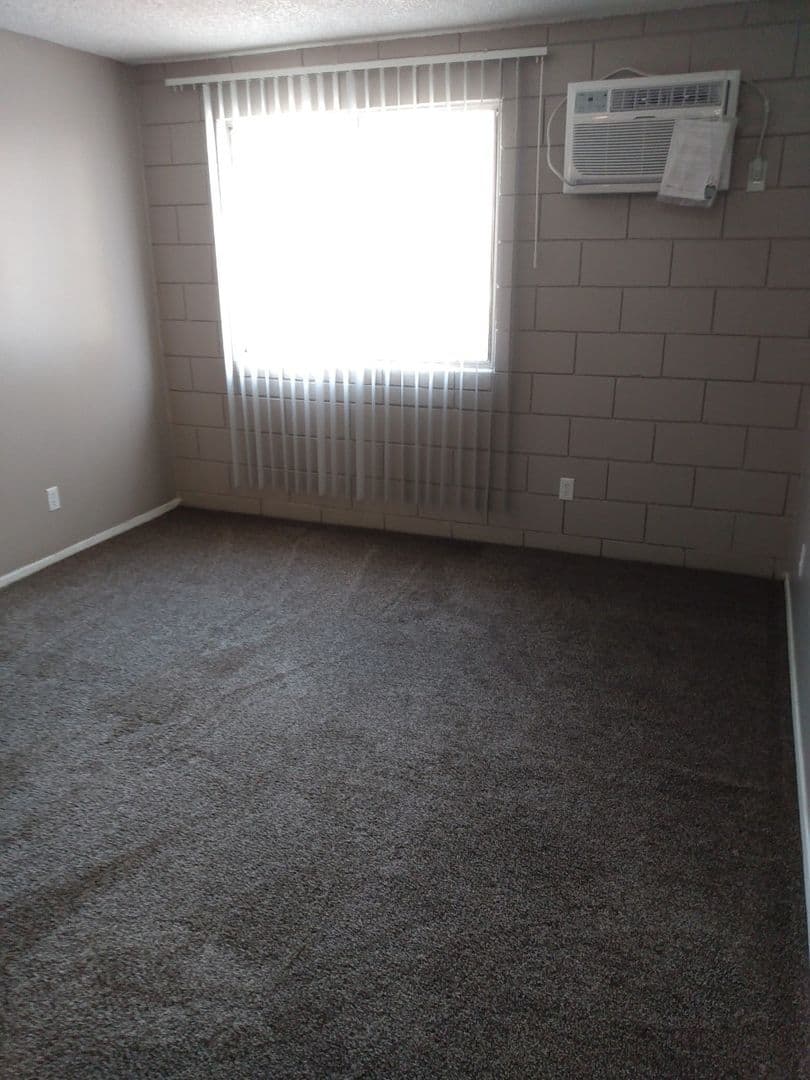 Santa Fe Apartment: 3357 Cerrillos Rd