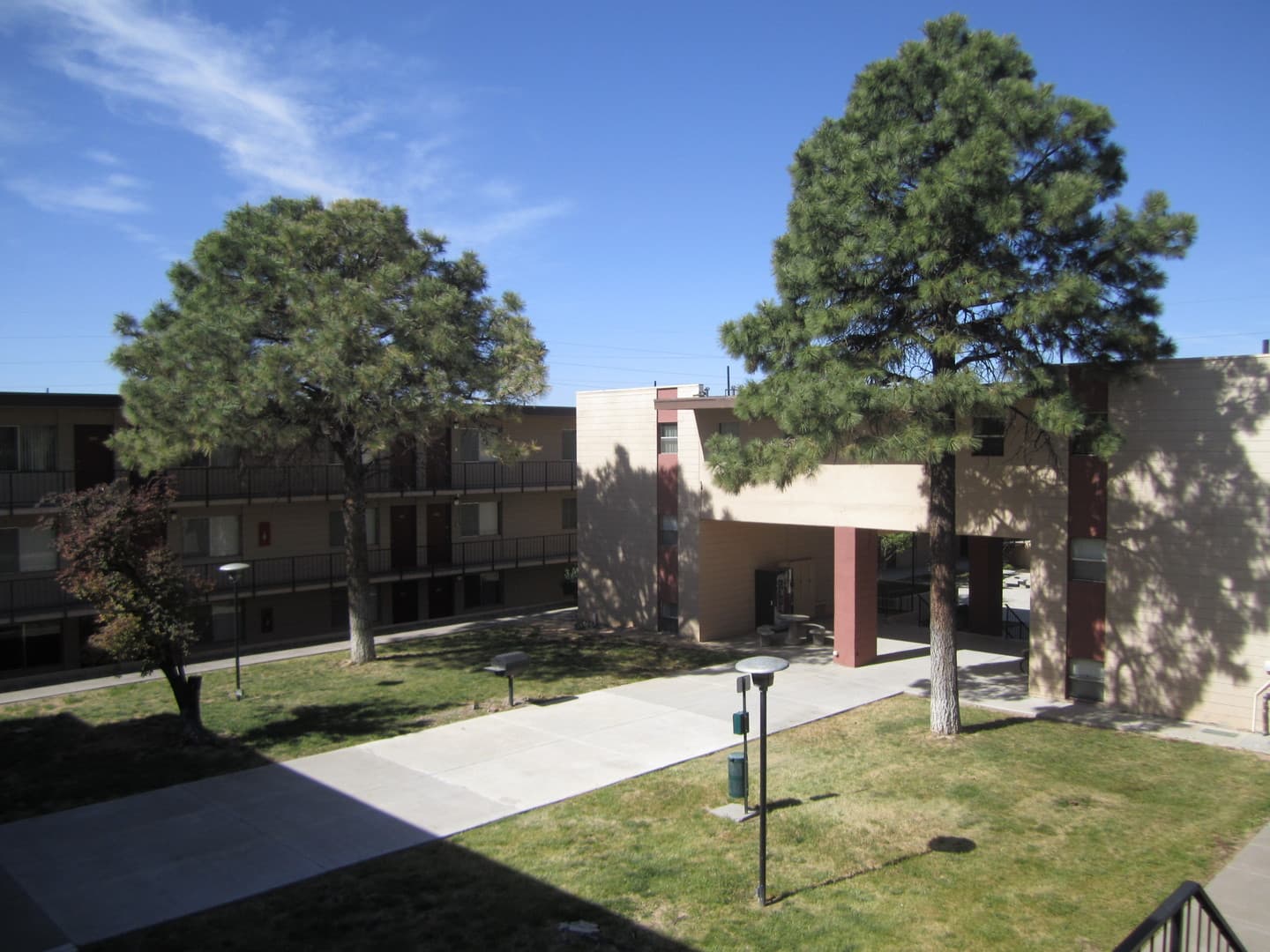 Albuquerque Apartment: 6230 Indian School Rd NE