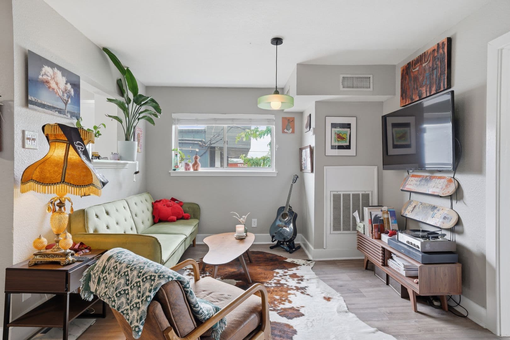 Dallas Apartment: 2313 N. Fitzhugh Ave