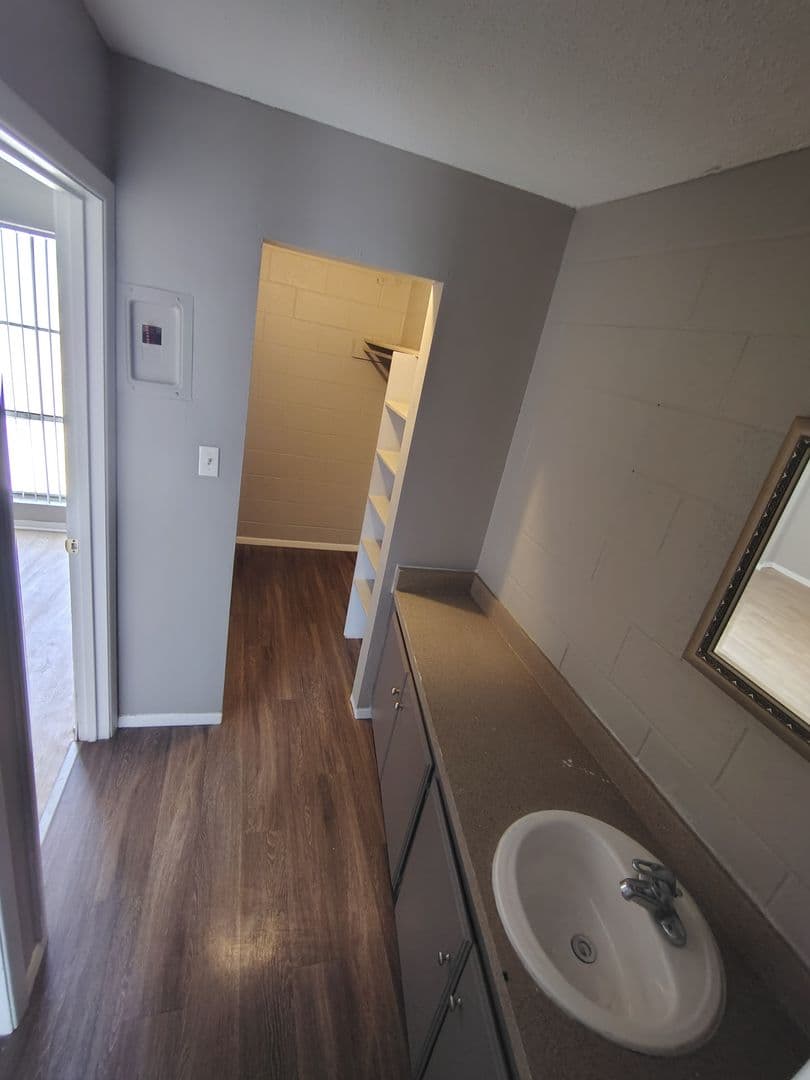 Amarillo Apartment: 4215 S. Western Street