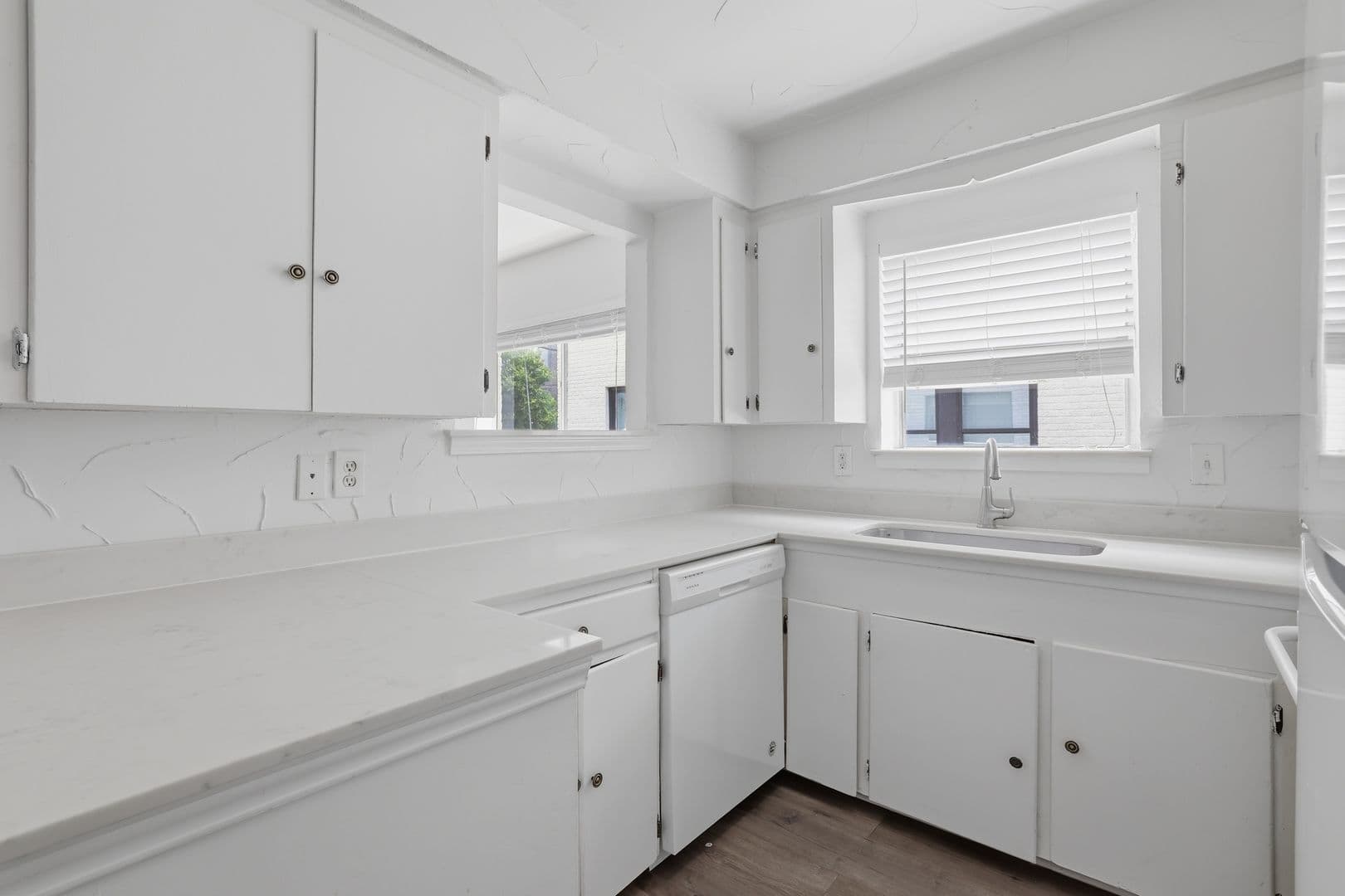 Dallas Apartment: 2313 N. Fitzhugh Ave