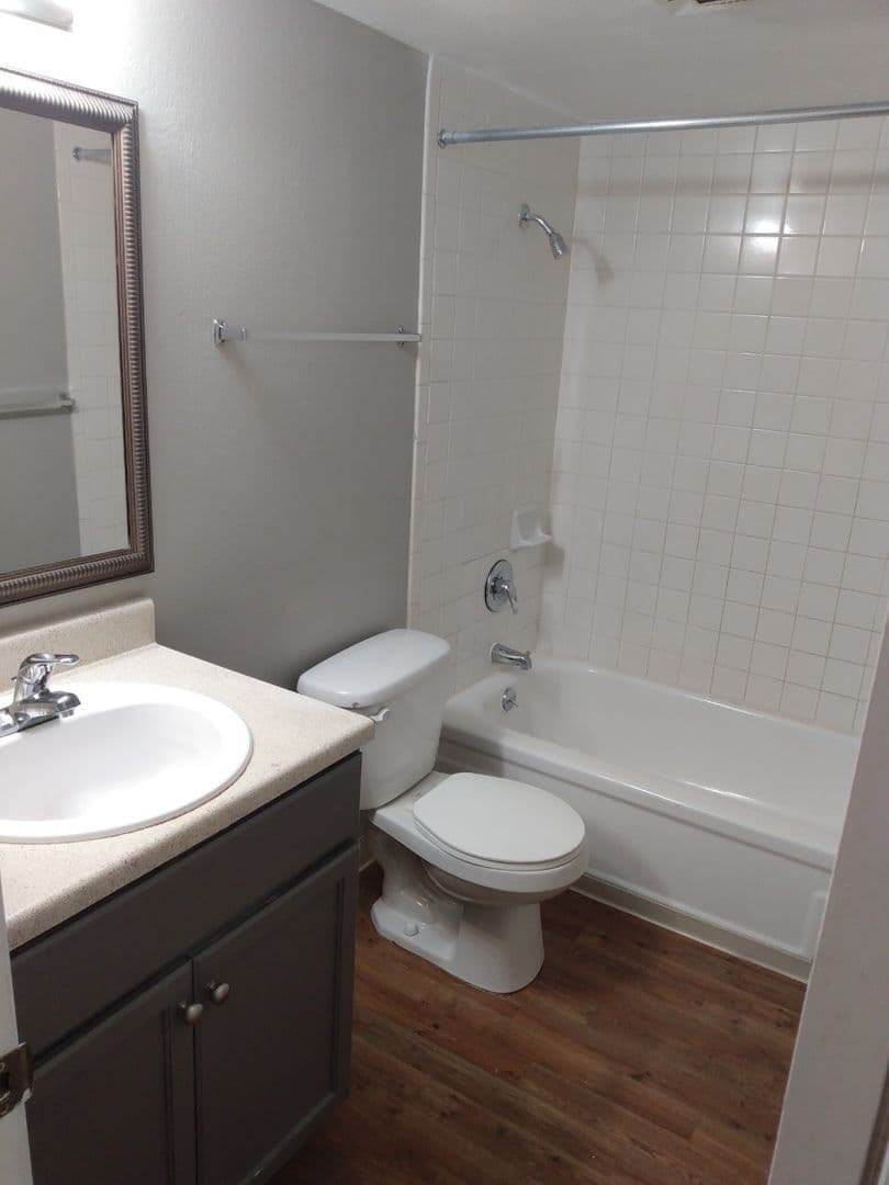 Santa Fe Apartment: 3357 Cerrillos Rd