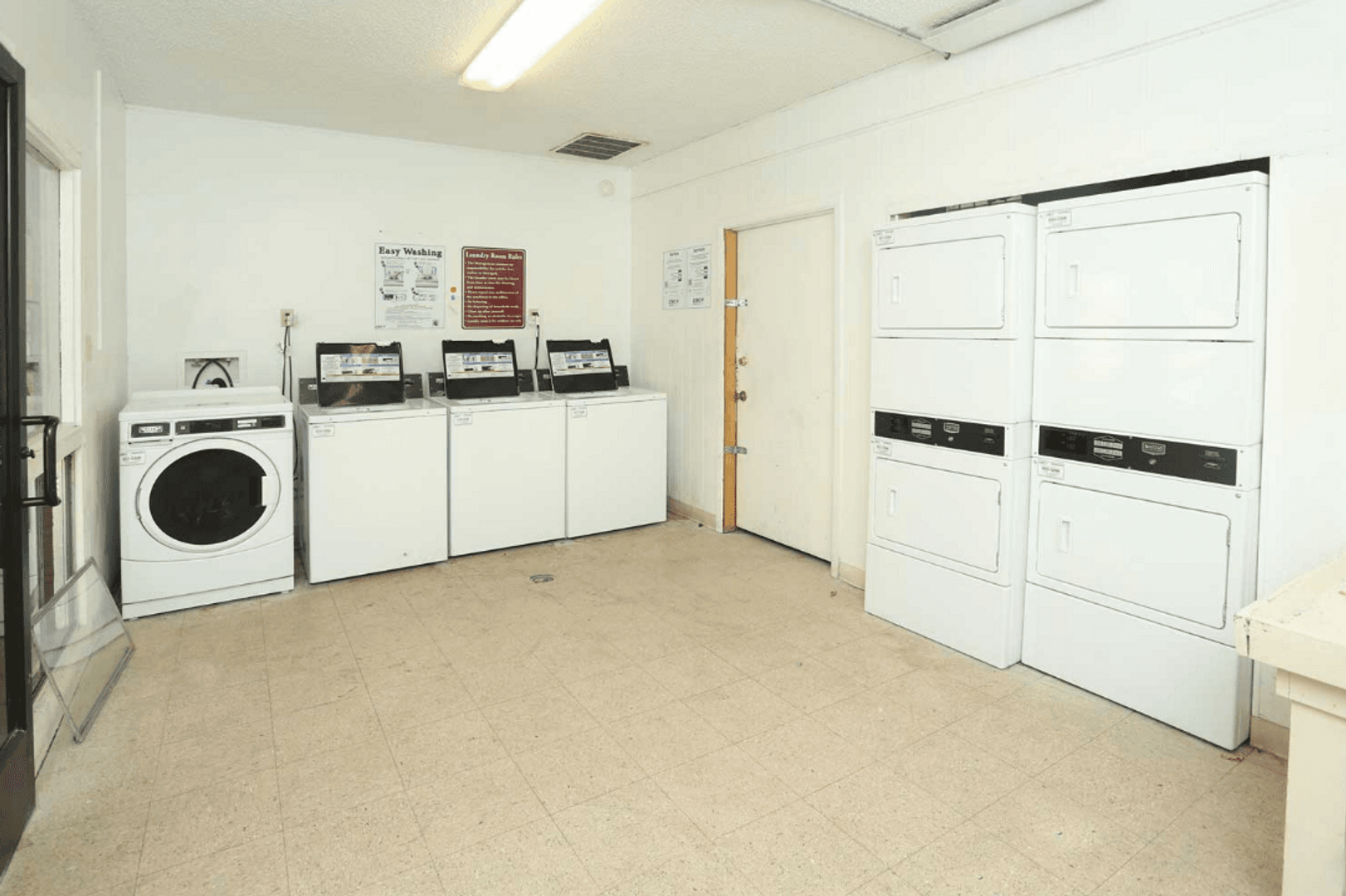 Albuquerque Apartment: 950 Louisiana Blvd SE