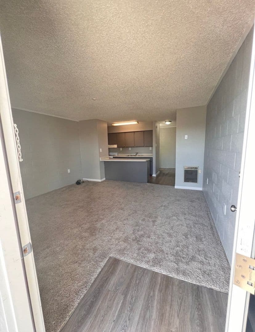 Baton Rouge Apartment: 7626 Airline Highway