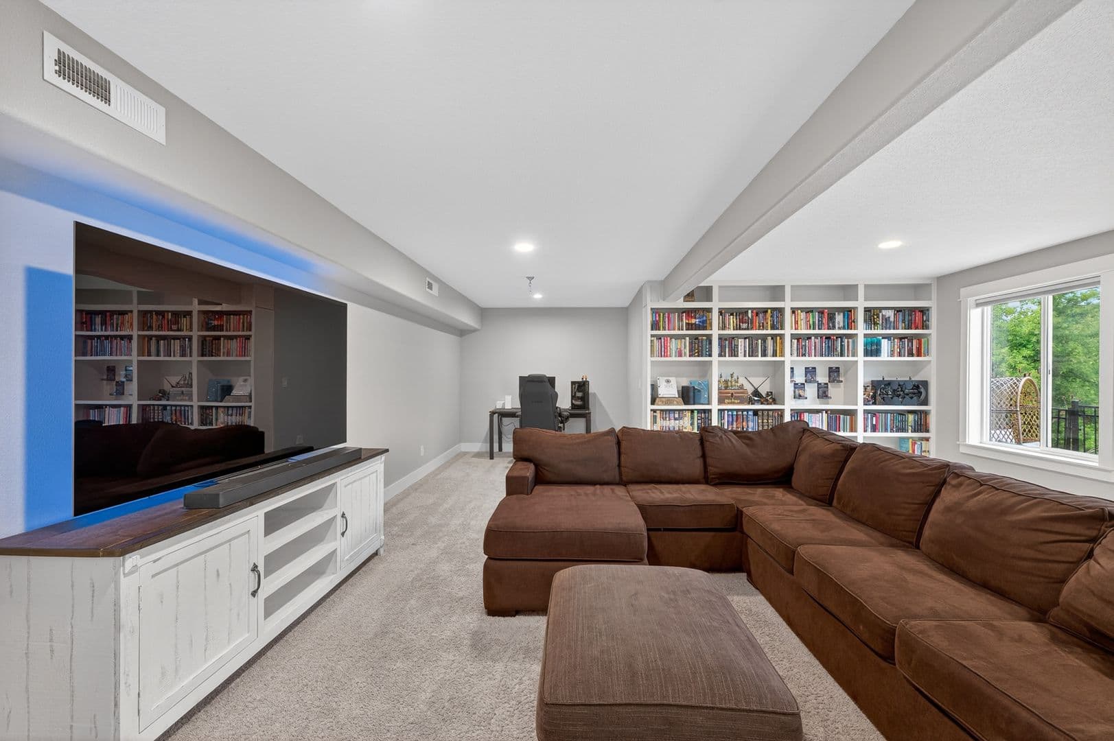 McMinnville House: 184 NW Brookside Street