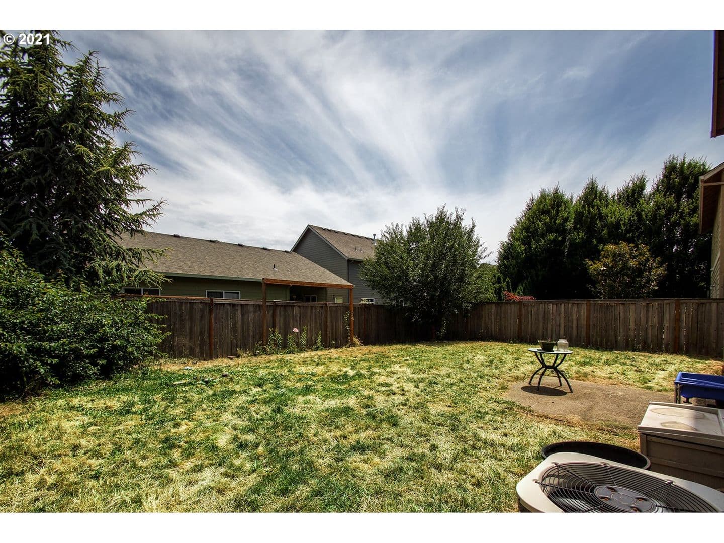 Newberg House: 568 Donna Drive