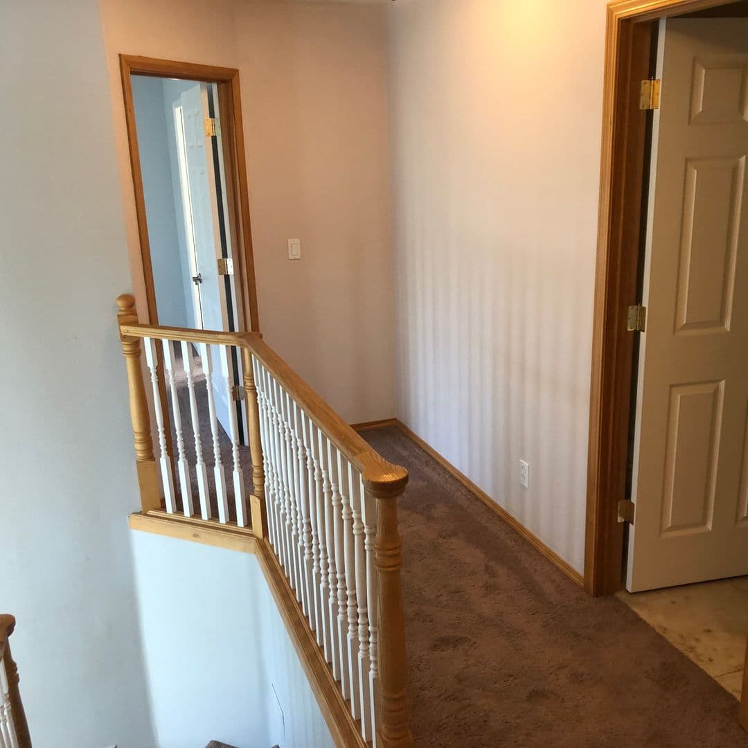 McMinnville House: 2687 NW Oakridge Drive