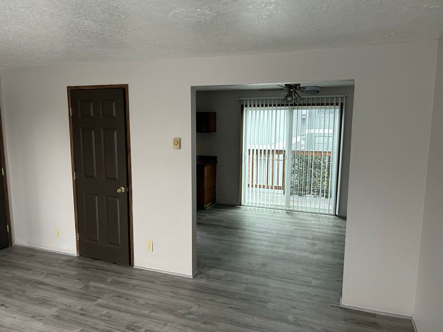 McMinnville Apartment: 1033 SE Ford St
