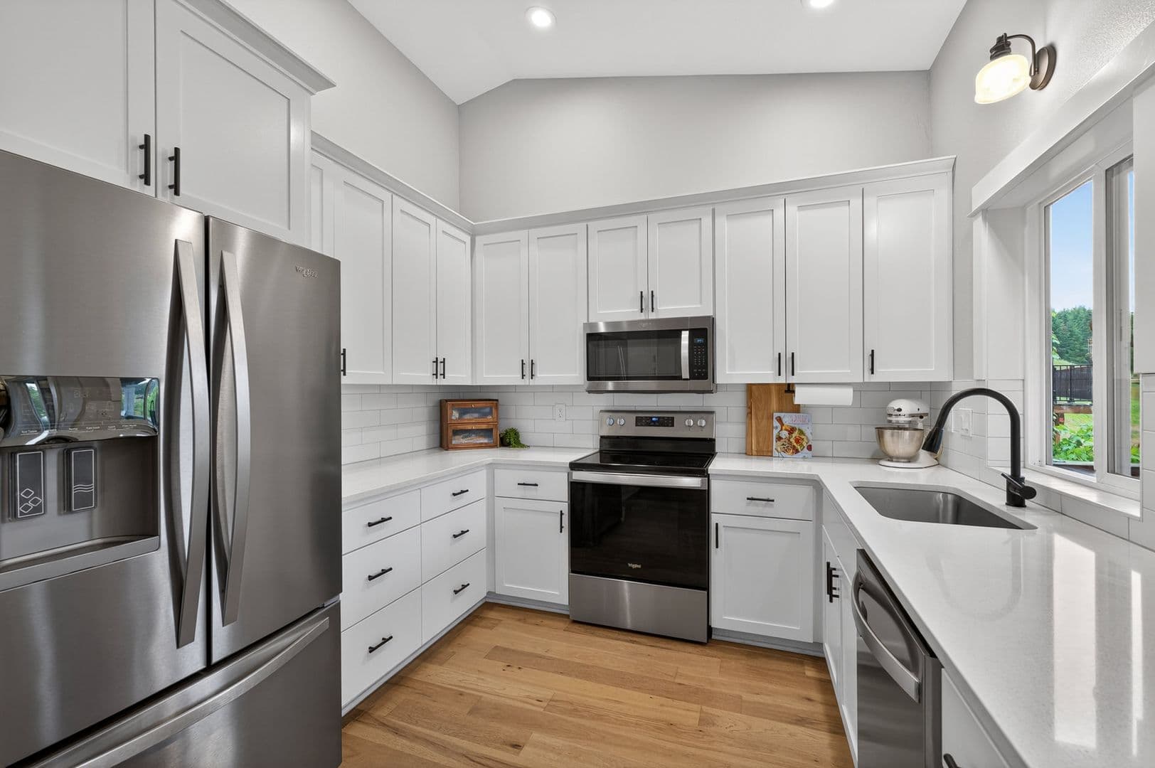 McMinnville House: 184 NW Brookside Street