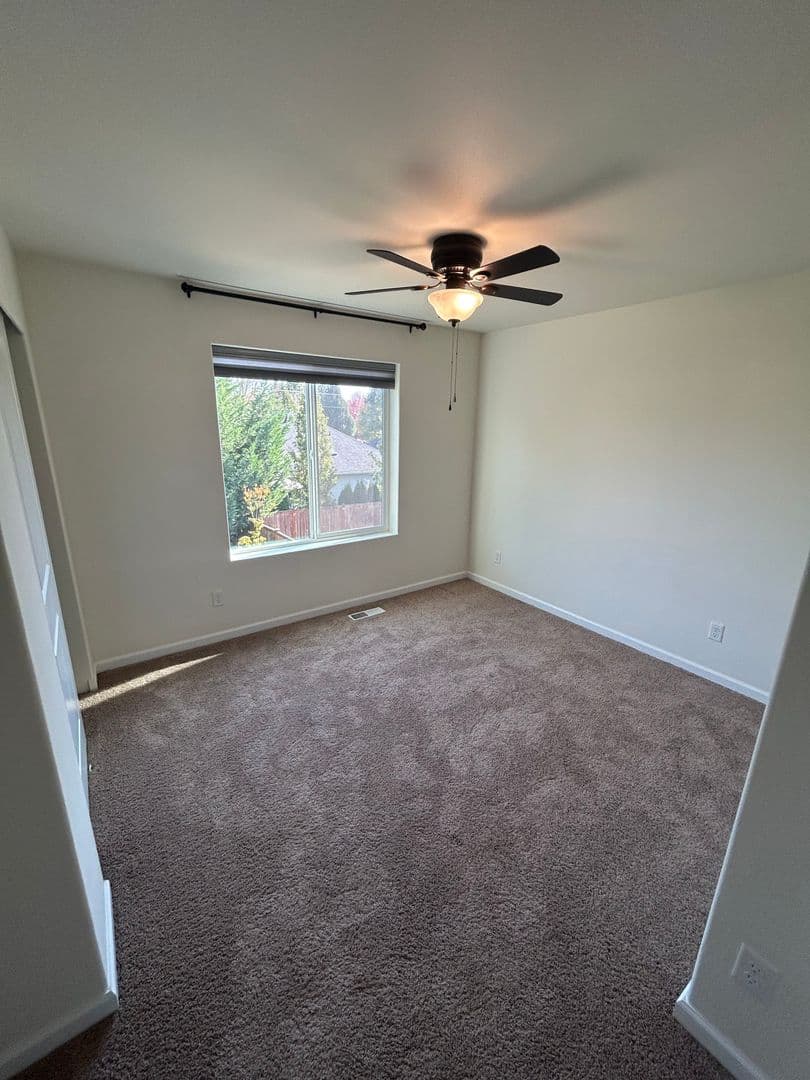 McMinnville House: 2338 NW Yohn Ranch Drive