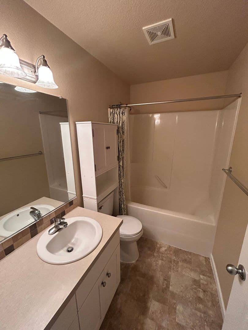 Mcminnville House: 2000 NW Yohn Ranch Drive