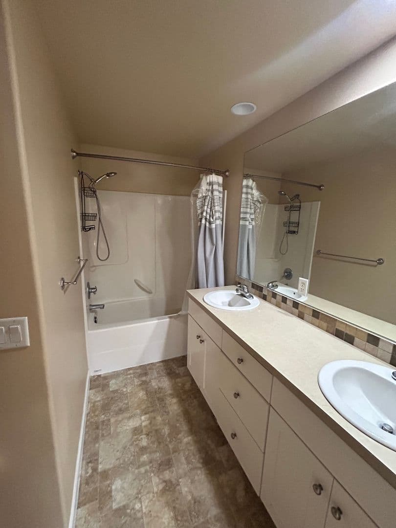 Mcminnville House: 2000 NW Yohn Ranch Drive