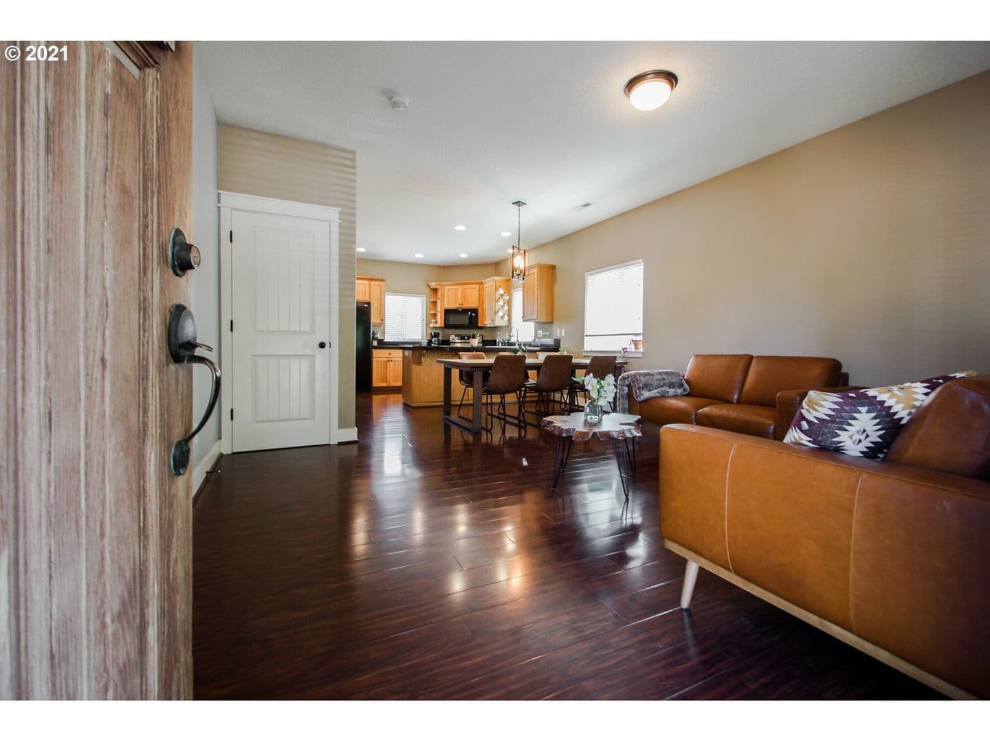 Newberg House: 568 Donna Drive