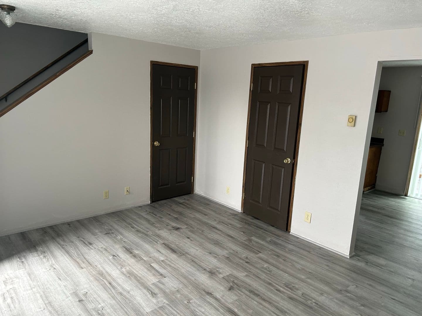McMinnville Apartment: 1033 SE Ford St