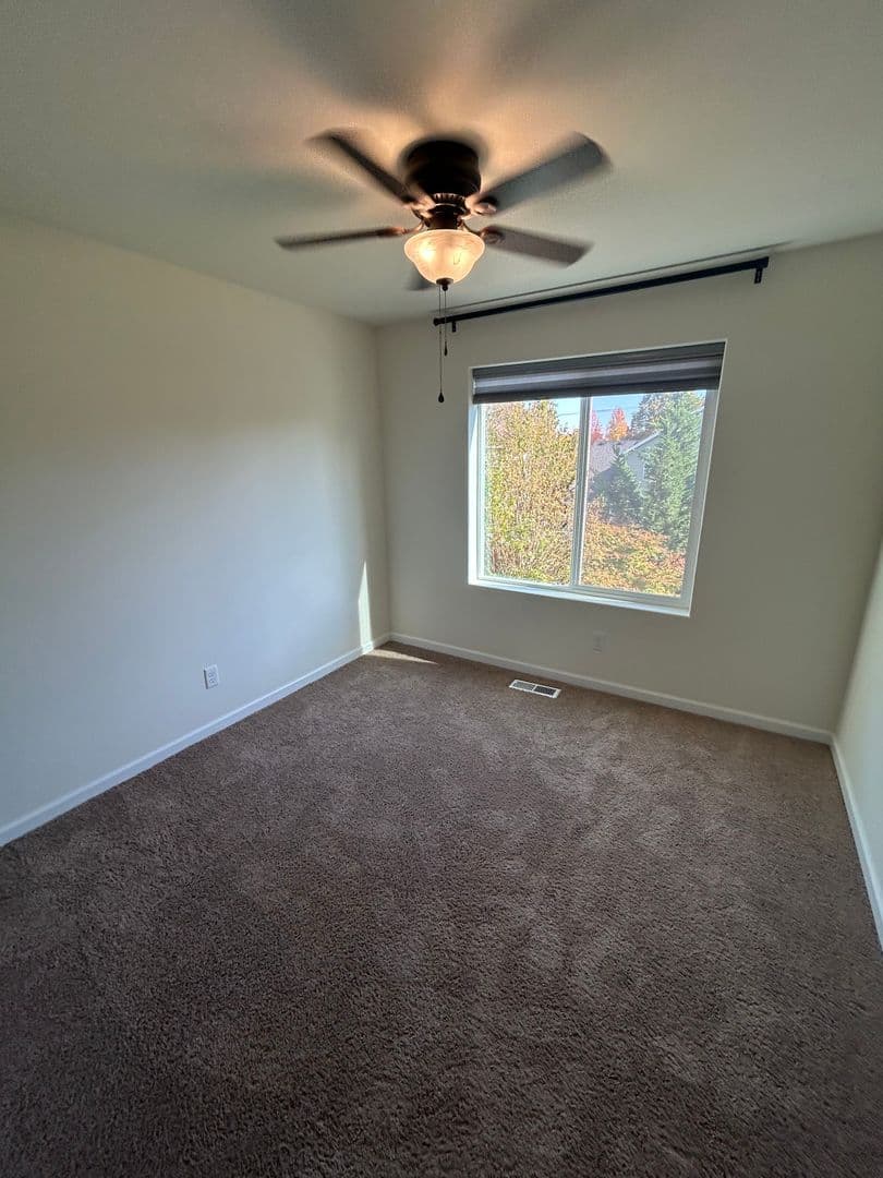 McMinnville House: 2338 NW Yohn Ranch Drive