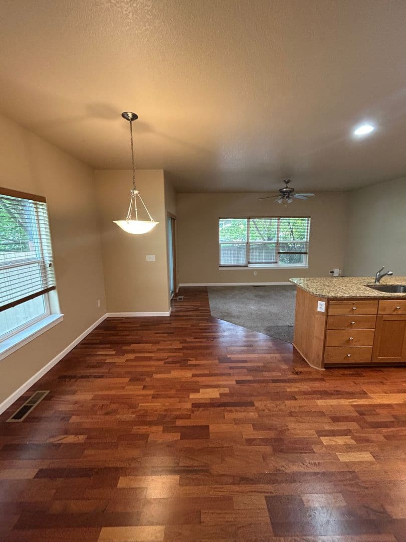 Mcminnville House: 2000 NW Yohn Ranch Drive