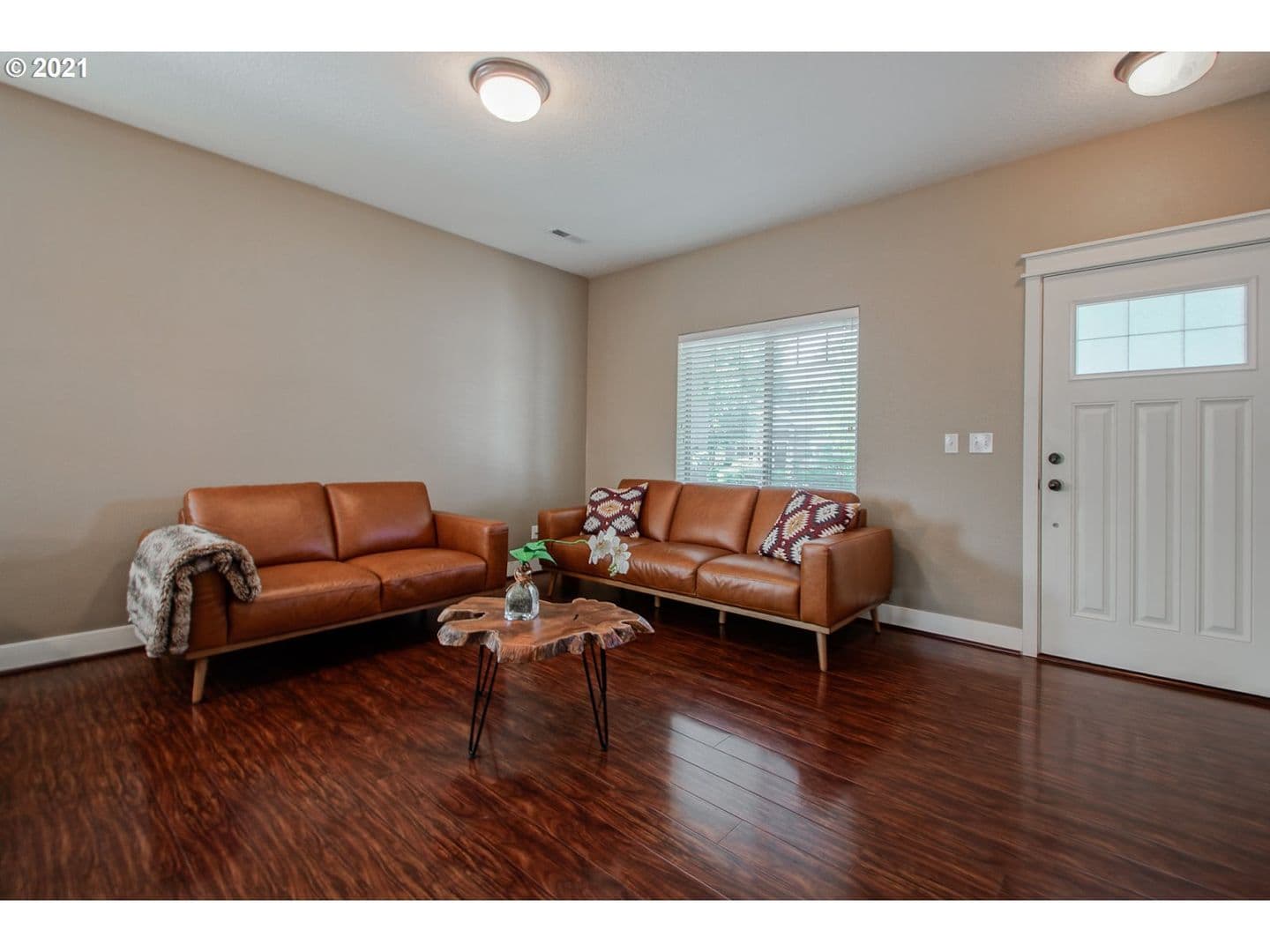 Newberg House: 568 Donna Drive